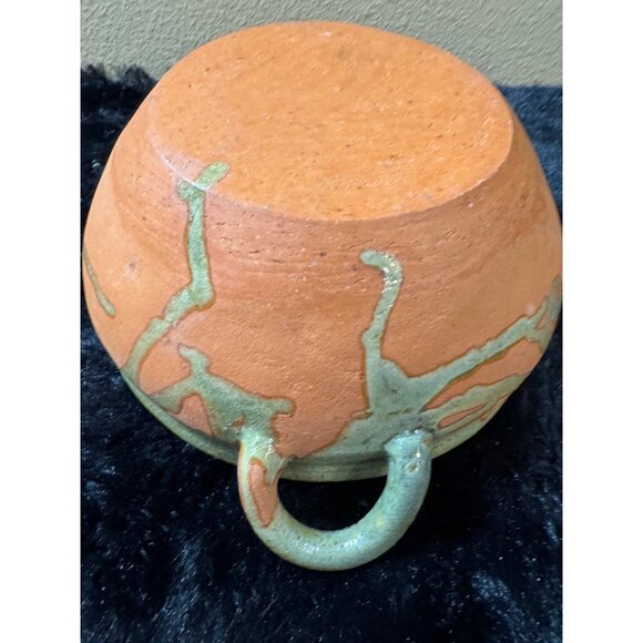 Handcrafted Rustic Terracotta & Olive Green Ceramic Bowl With Handles Glazed - Picture 7 of 9